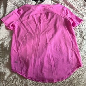 Lululemon pink short sleeve top, size 6